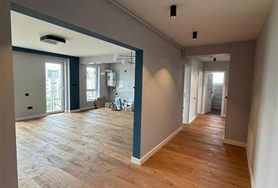 Apartament cu 3 camere decomandat în Tractorul - 1