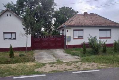 Casă cu 2 camere cu Teren 1365 Mp în Șiria
