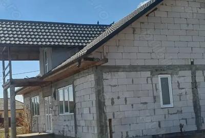 Casă cu 4 camere cu Teren 300 Mp în Baia - 7