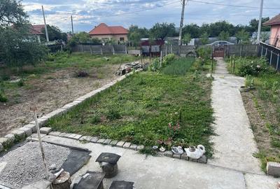 Casă cu 4 camere în Central - 2