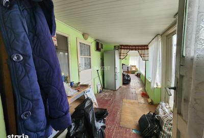 Casă cu 2 camere cu Teren 1600 Mp în Voinești - 6