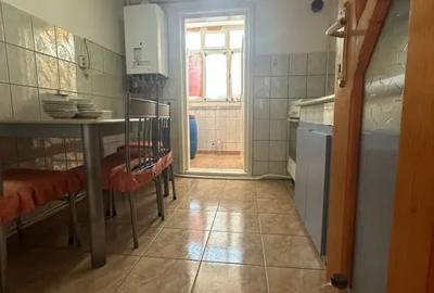 Apartament cu 2 camere decomandat în Radu Negru