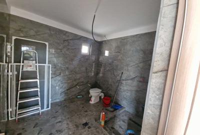 Casă cu 4 camere în Brănești