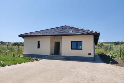 Casă individuală cu 4 camere cu Canalizare în Săliștea Veche - 1