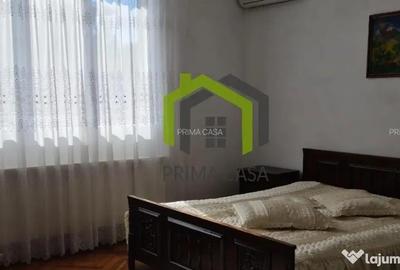 Casă cu 10 camere cu Teren 370 Mp în Central - 7