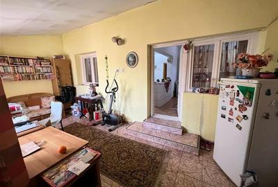 Duplex cu 6 camere cu Canalizare în Sud-Vest - 8