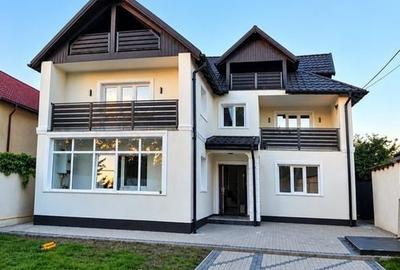 Casă cu 4 camere cu Teren 300 Mp în Central