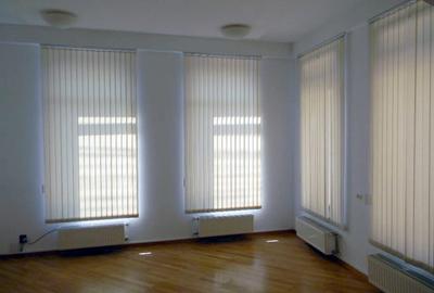 Casă cu 5 camere cu Teren 250 Mp în Universitate - 2