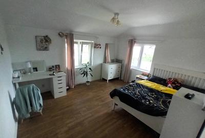 Casă cu Teren 1100 Mp în Valea Călugărească