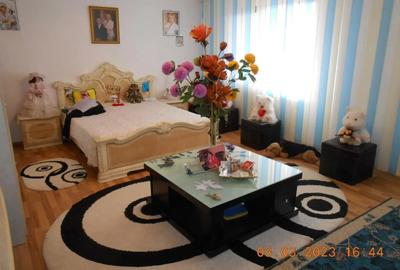 Casă cu 5 camere cu Teren 129 Mp în Lacu Dulce - 2