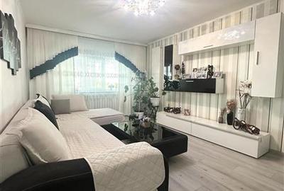 Apartament cu 3 camere decomandat în Far - 22