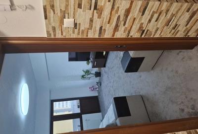 Apartament cu 2 camere decomandat în Bucur Obor