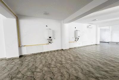 Spațiu comercial, de 180 mp, în Central - 4