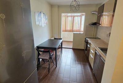 Apartament cu 3 camere decomandat în Titan - 7