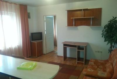 Apartament cu 2 camere semidecomandat în Cedonia