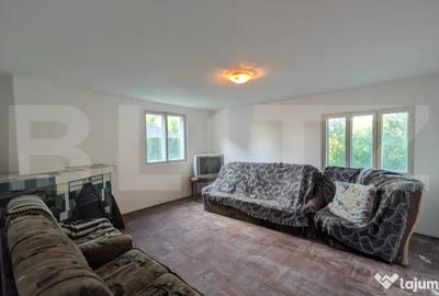 Casă cu 3 camere cu Teren 1159 Mp în Central