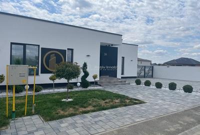 Casă cu 4 camere cu Teren 614 Mp în Vladimirescu