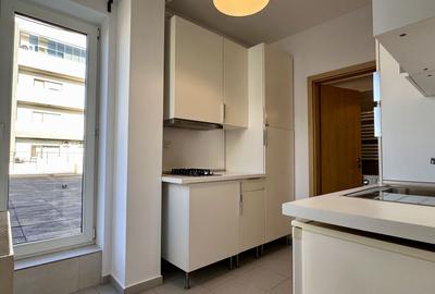 Apartament cu 4 camere semidecomandat, mobilat în Decebal - 16