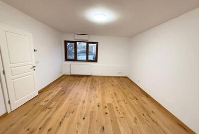 Apartament cu 3 camere decomandat în Central - 3