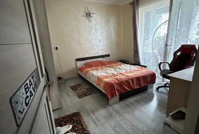 Apartament cu 4 camere decomandat în Florești