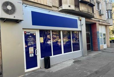 Spațiu comercial, de 35 mp, în Apusului
