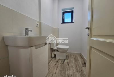 Spațiu comercial, de 280 mp, în Central