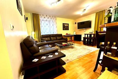Apartament cu 3 camere decomandat în Calea Moroieni