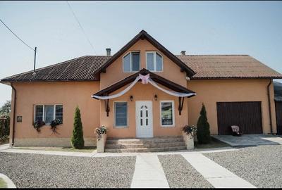 Casă cu 2 camere cu Teren 1000 Mp în Colțirea