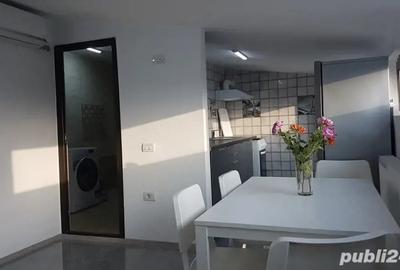 Apartament cu 2 camere decomandat în Valu lui Traian - 5