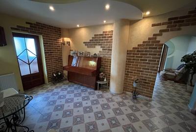 Apartament cu 2 camere decomandat în Dorobanți
