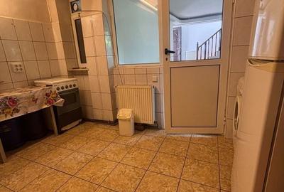 Casă cu 3 camere cu Teren 300 Mp în Central