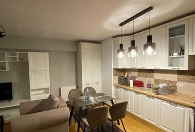 Apartament cu 2 camere semidecomandat, mobilat în Pipera