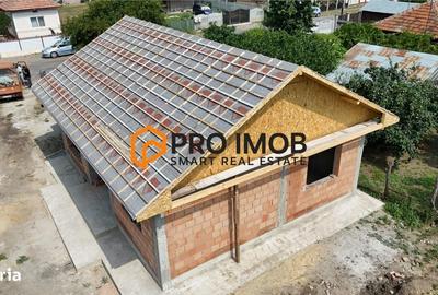 Casă cu 3 camere decomandat în Vadu Pașii