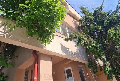 Casă individuală cu 9 camere cu Teren 358 Mp în Domenii - 1