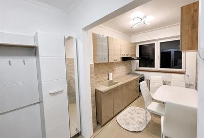 Apartament cu 3 camere decomandat, mobilat în Mihai Bravu