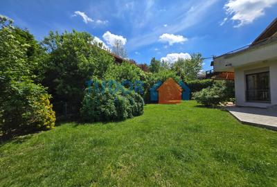 Casă cu 6 camere cu Canalizare în Pipera