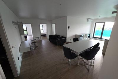 Apartament cu 4 camere semidecomandat în Zorilor