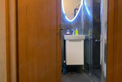Apartament cu 2 camere decomandat în Cornișa