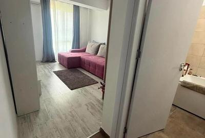 Garsonieră decomandată în Central