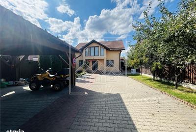 Casă cu 4 camere în Central