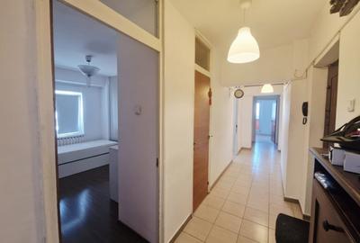 Apartament cu 4 camere decomandat în Tei - 7