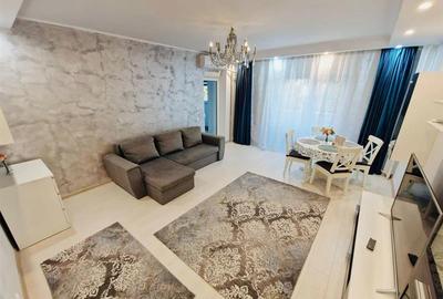 Apartament cu 3 camere decomandat, mobilat în Central
