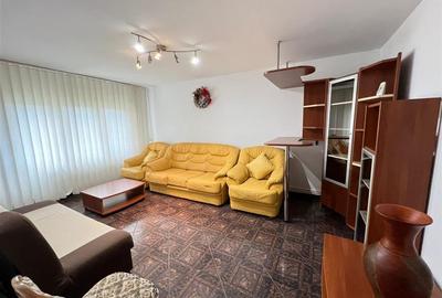 Apartament cu 3 camere decomandat în Central - 1