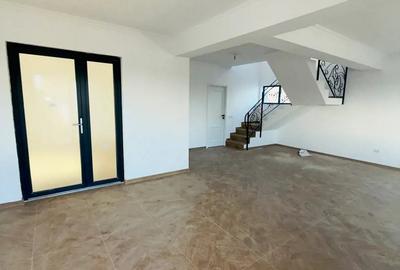 Casă cu 5 camere cu Teren 410 Mp în Central