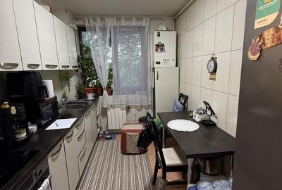 Apartament cu 3 camere semidecomandat, mobilat în Central - 13