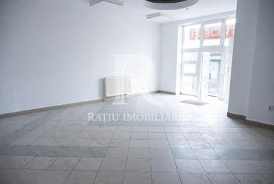 Spațiu comercial, de 80 mp, în Decebal