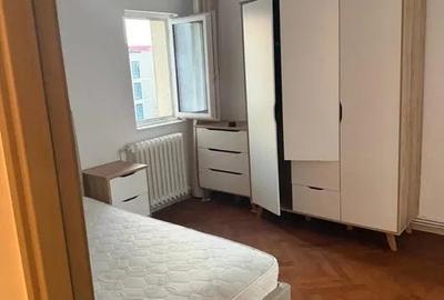 Apartament cu 3 camere decomandat în Ultracentral