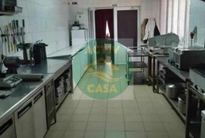 Spațiu comercial, de 2,000 mp, în Roman - 7