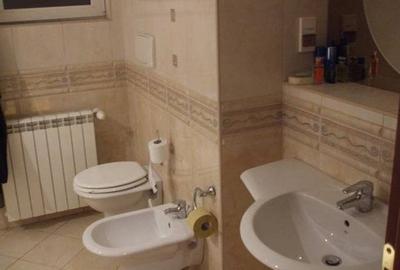 Apartament cu 3 camere decomandat în Nicolina - 2