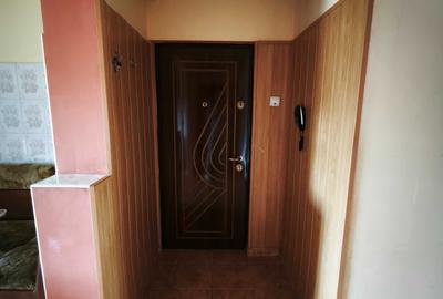 Apartament cu 3 camere decomandat în Central - 1